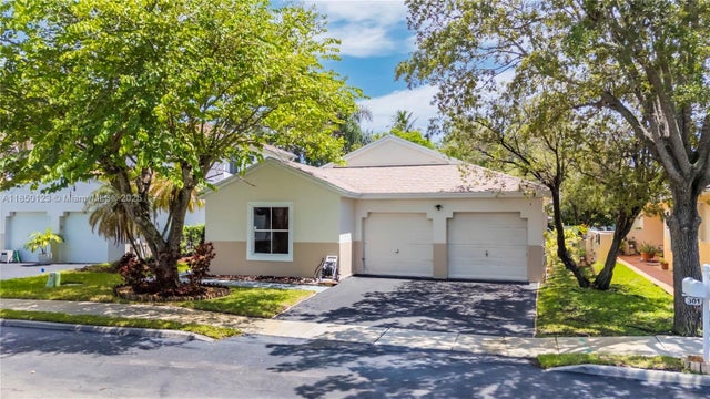 1 of 30 - 301 Nw 207th Ave, Pembroke Pines, FL