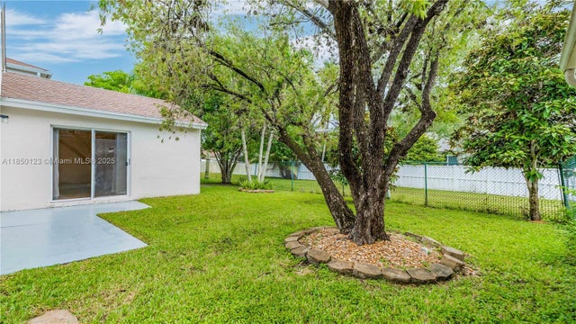 2 of 30 - 301 Nw 207th Ave, Pembroke Pines, FL