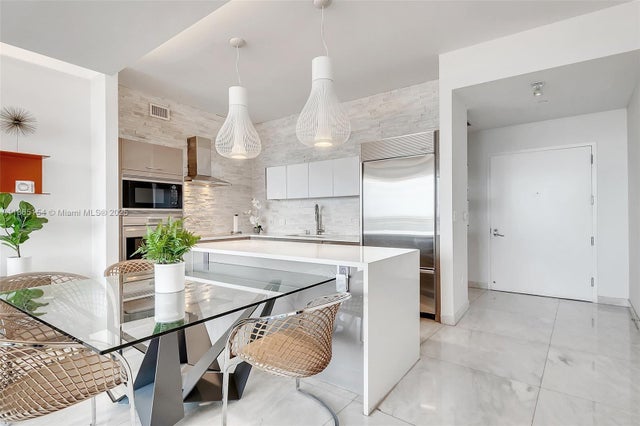 4 of 36 - 2020 N Bayshore Dr 1006, Miami, FL