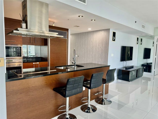 2 of 13 - 495 Brickell Ave 3504, Miami, FL