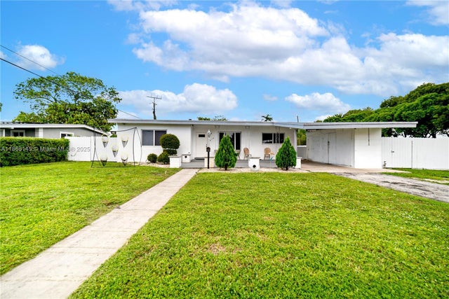 1 of 34 - 870 Nw 170th Ter, Miami Gardens, FL