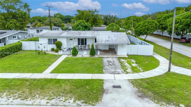 2 of 34 - 870 Nw 170th Ter, Miami Gardens, FL