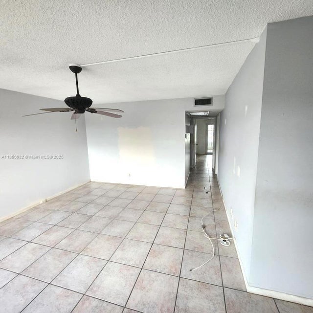 4 of 17 - 339 Southampton B 339, West Palm Beach, FL