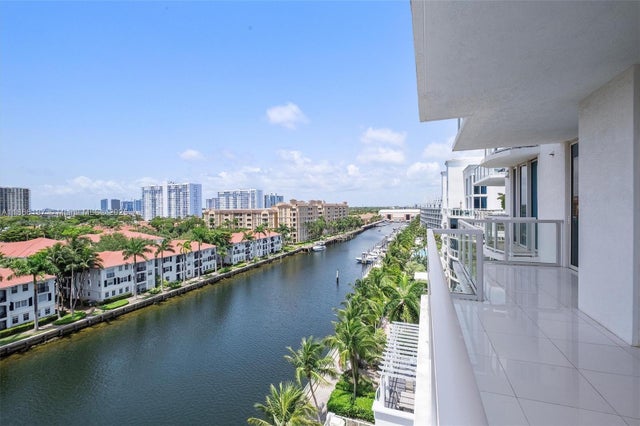 2 of 37 - 3030 Ne 188th St 609, Aventura, FL