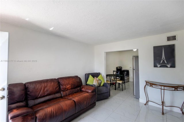 4 of 14 - 2651 Nw 13th St 43, Miami, FL