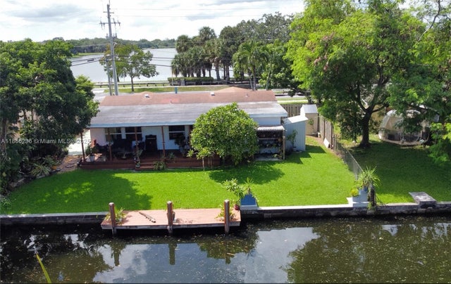 3 of 29 - 3430 Nw 21st Ave, Oakland Park, FL