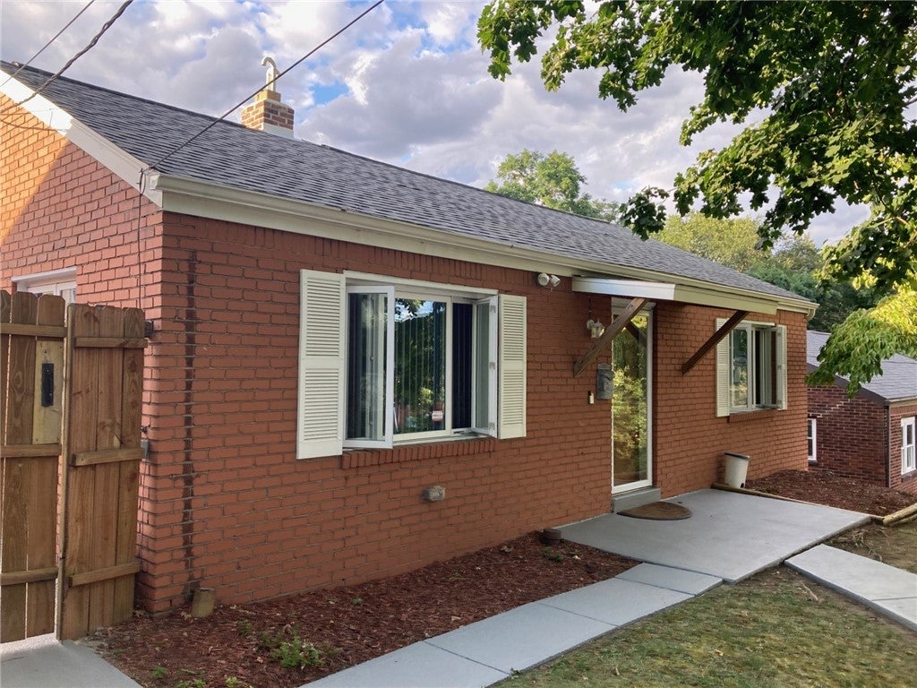 7109 Church Street, Swissvale