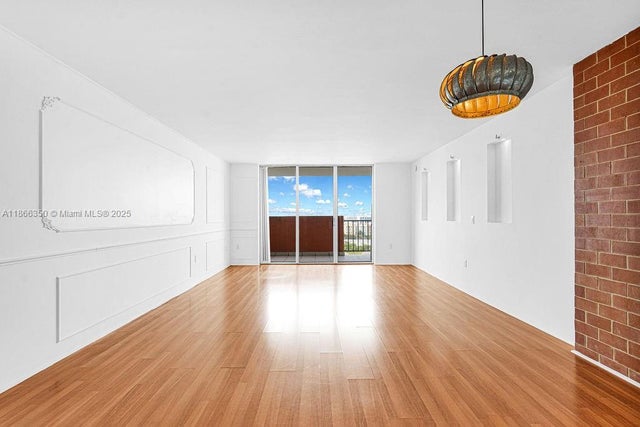 3 of 29 - 2780 Ne 183rd St 1511, Aventura, FL