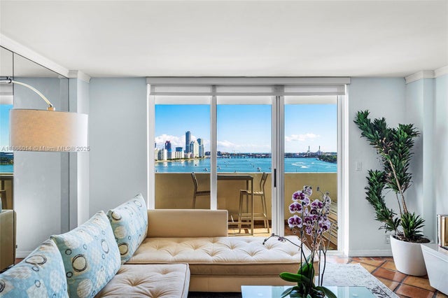 2 of 22 - 5 Island Ave 15g, Miami Beach, FL