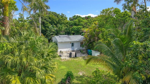 3 of 27 - 18201 Sw 204th St, Miami, FL