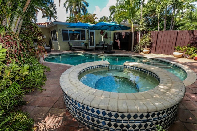 2 of 37 - 1247 Washington St, Hollywood, FL