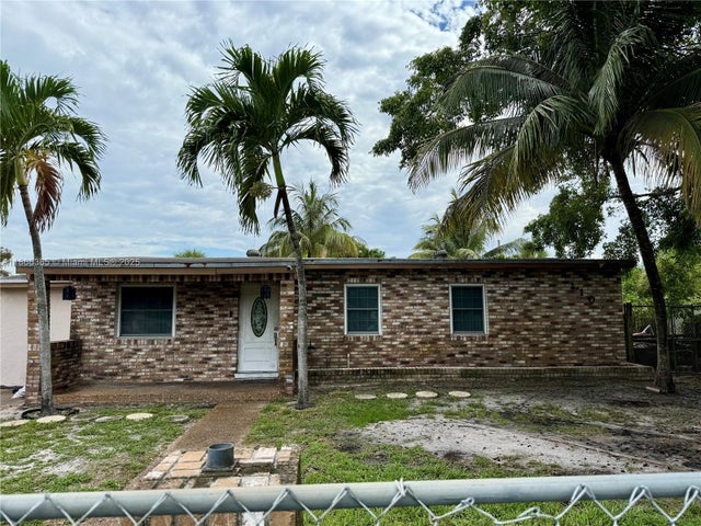 1 of 3 - 1101 Nw 11th St, Fort Lauderdale, FL