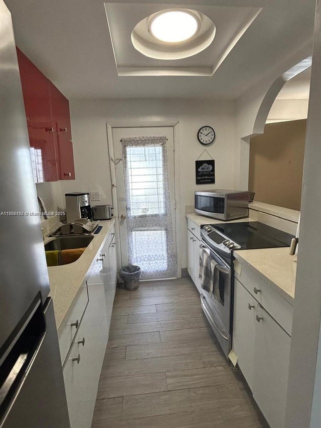 5 of 23 - 16900 Ne 14th Ave 209, Miami, FL