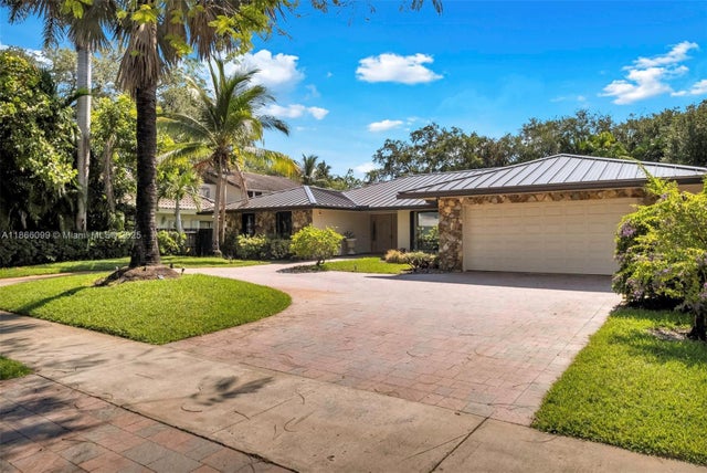 3 of 42 - 3721 N Park Rd, Hollywood, FL