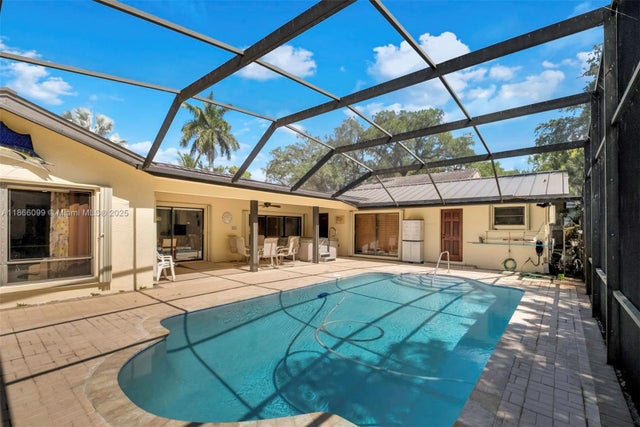 4 of 42 - 3721 N Park Rd, Hollywood, FL