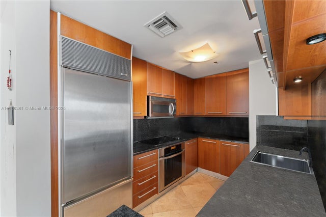4 of 22 - 901 Brickell Key Blvd 2801, Miami, FL