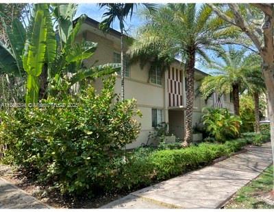 1 of 10 - 1300 Salzedo St 5, Coral Gables, FL