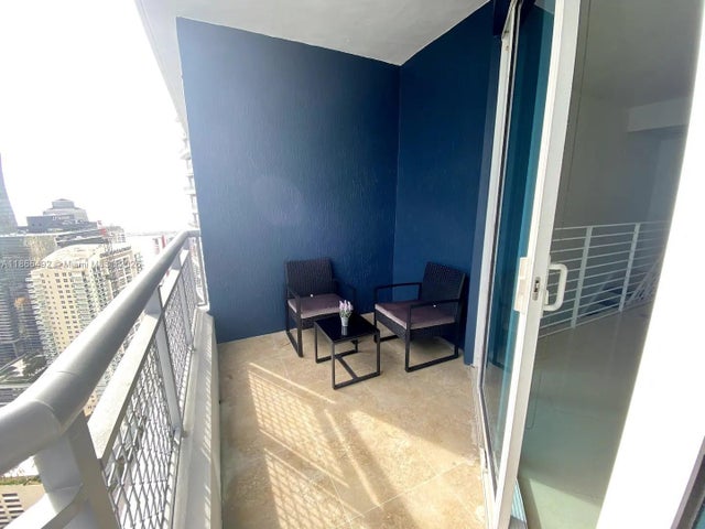 3 of 22 - 60 Sw 13th St 4414, Miami, FL