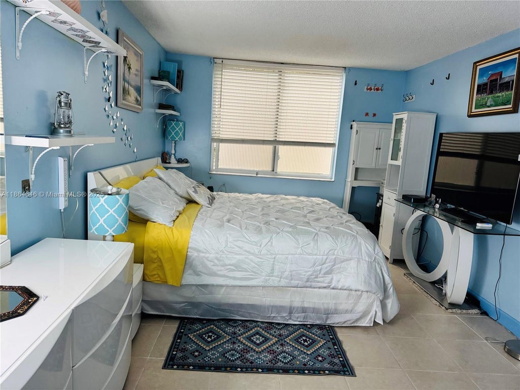 2649 Nw 48th Ter 334, Lauderdale Lakes