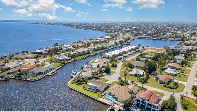 4 of 14 - 1750 Sandy Circle, Cape Coral, FL