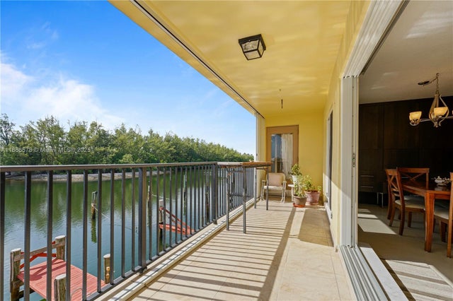 2 of 26 - 3300 N Ocean Dr 2c, Hollywood, FL