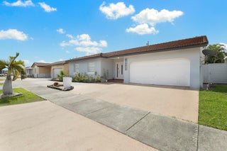 Photo of Listing #A11863404