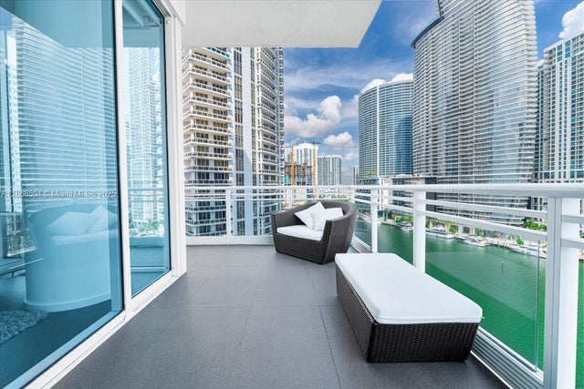 4 of 35 - 900 Brickell Key Blvd 1101, Miami, FL