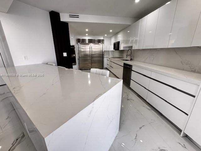 4000 Island Blvd 2301, Aventura