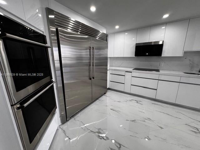 3 of 26 - 4000 Island Blvd 2301, Aventura, FL