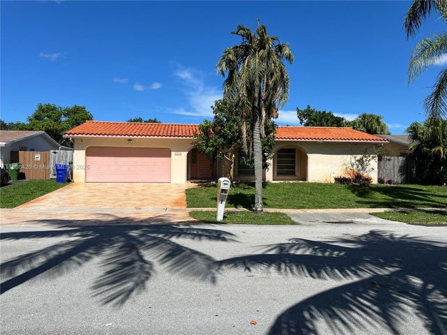 1 of 25 - N/A, Pembroke Pines, FL