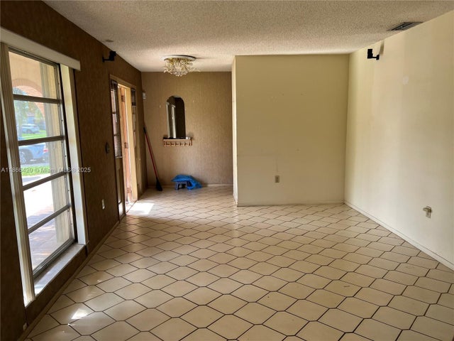 3 of 25 - N/A, Pembroke Pines, FL