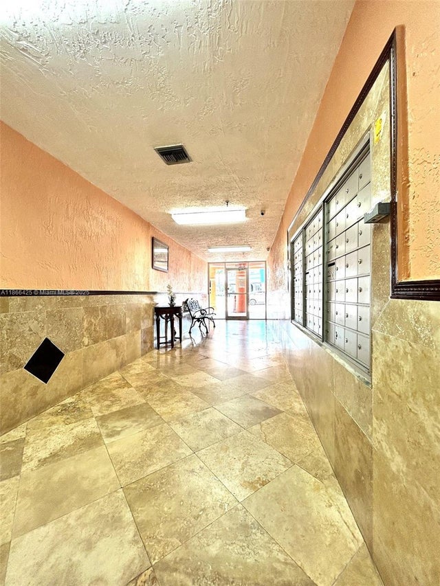 5 of 22 - 199 Sw 12th Ave 410a, Miami, FL