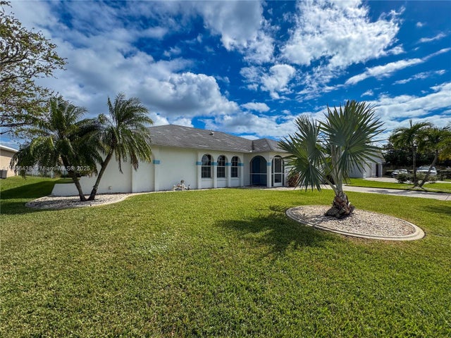 1403 Se 8th Pl, Cape Coral