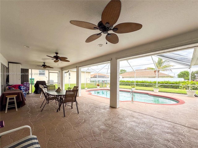 3 of 40 - 1403 Se 8th Pl, Cape Coral, FL