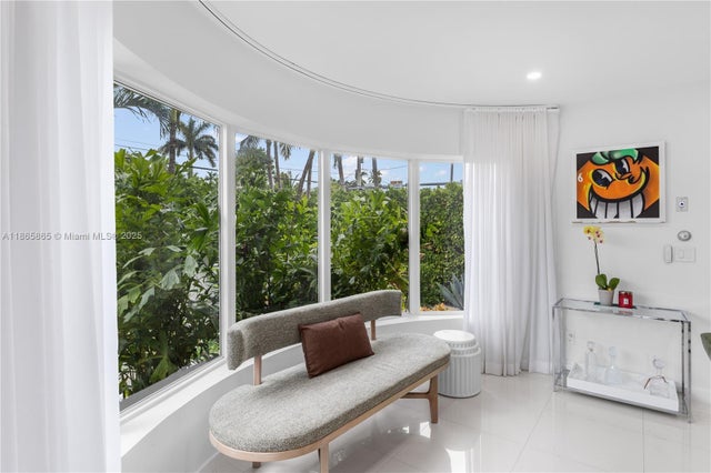 5 of 52 - 741 Ne 87th St, Miami, FL