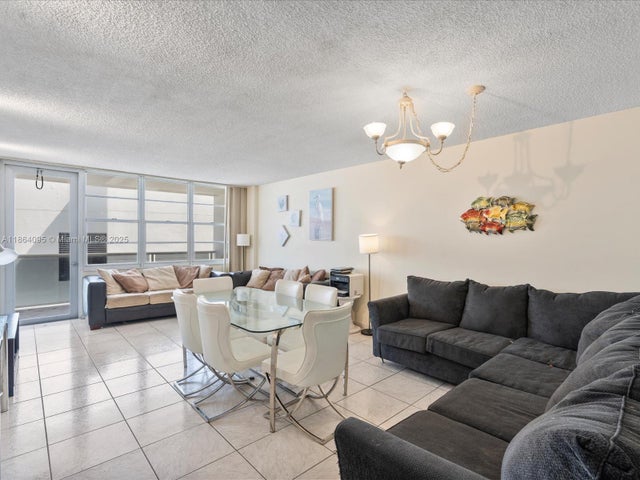 3 of 29 - 3725 S Ocean Dr 1207, Hollywood, FL