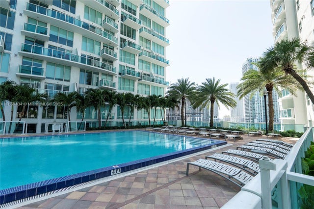 2 of 24 - 31 Se 5th St 2610, Miami, FL