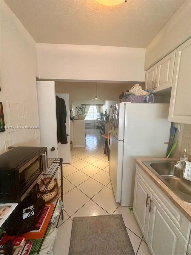 2 of 19 - 330 74th St 16, Miami Beach, FL