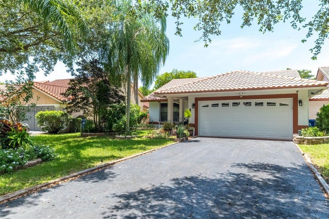 1 of 26 - 1760 Nw 97th Ave, Coral Springs, FL