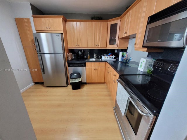 1 of 32 - 1401 Ne Miami Gardens Dr 993, Miami, FL