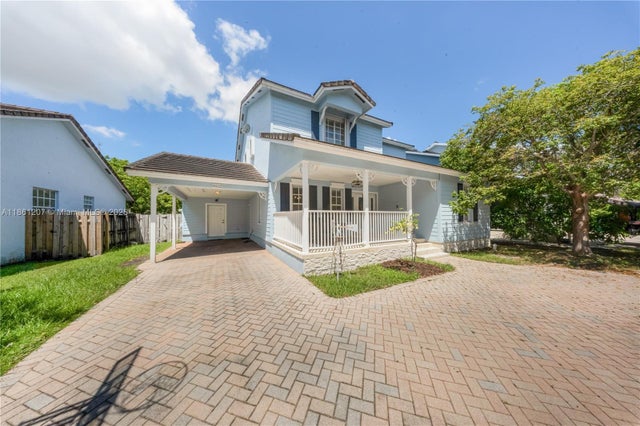 9822 Sw 161st Pl, Miami