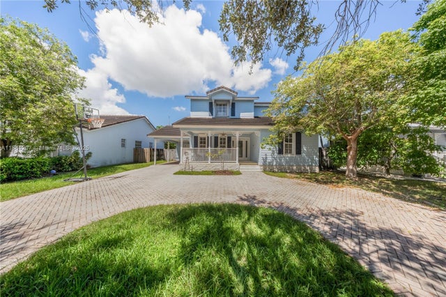 2 of 47 - 9822 Sw 161st Pl, Miami, FL