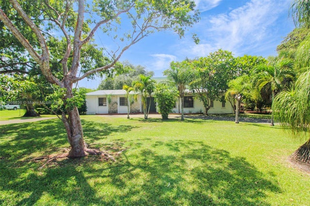 1 of 50 - 23500 Sw 153rd Ct, Homestead, FL