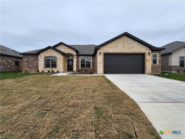 718 Eagle Claw Drive, Salado