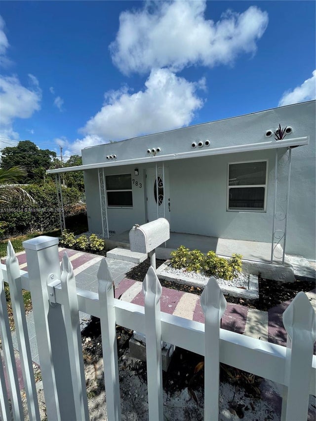 3 of 31 - 783 Nw 98th St, Miami, FL