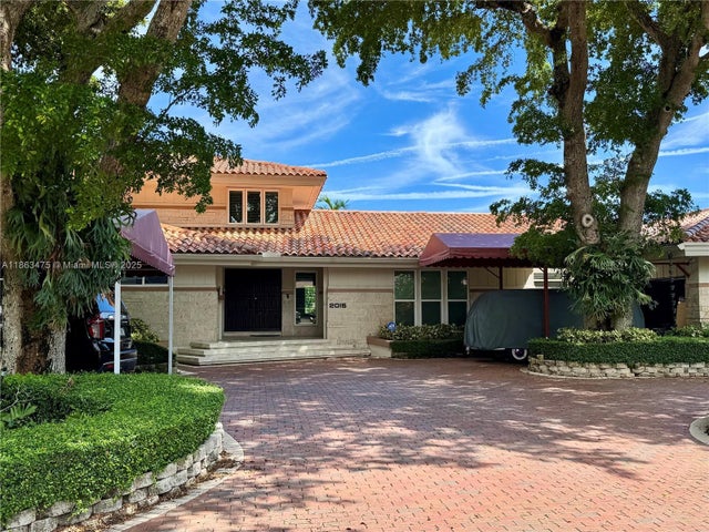 5 of 29 - 2015 Ne 120th Rd, North Miami, FL
