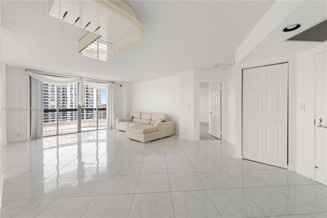 4 of 22 - 3530 Mystic Pointe Dr 3206, Aventura, FL
