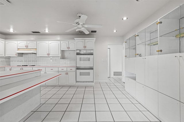 4 of 60 - 18474 Sw 87th Ct, Cutler Bay, FL