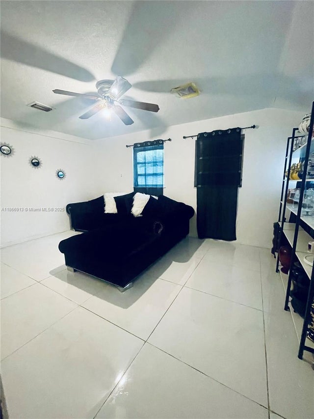 1 of 29 - 2751 Nw 99th St, Miami, FL
