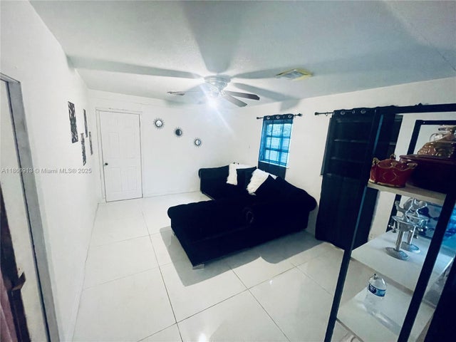 2 of 29 - 2751 Nw 99th St, Miami, FL